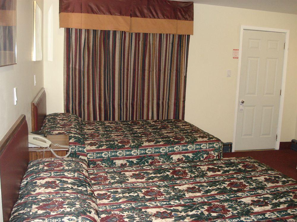 Lincoln Motel Sturgeon Falls Exterior foto