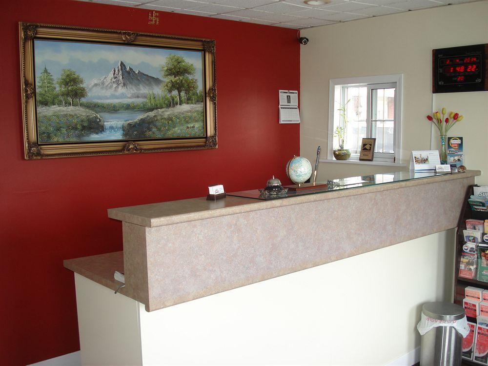 Lincoln Motel Sturgeon Falls Exterior foto