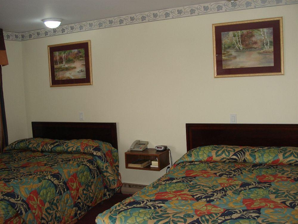 Lincoln Motel Sturgeon Falls Exterior foto