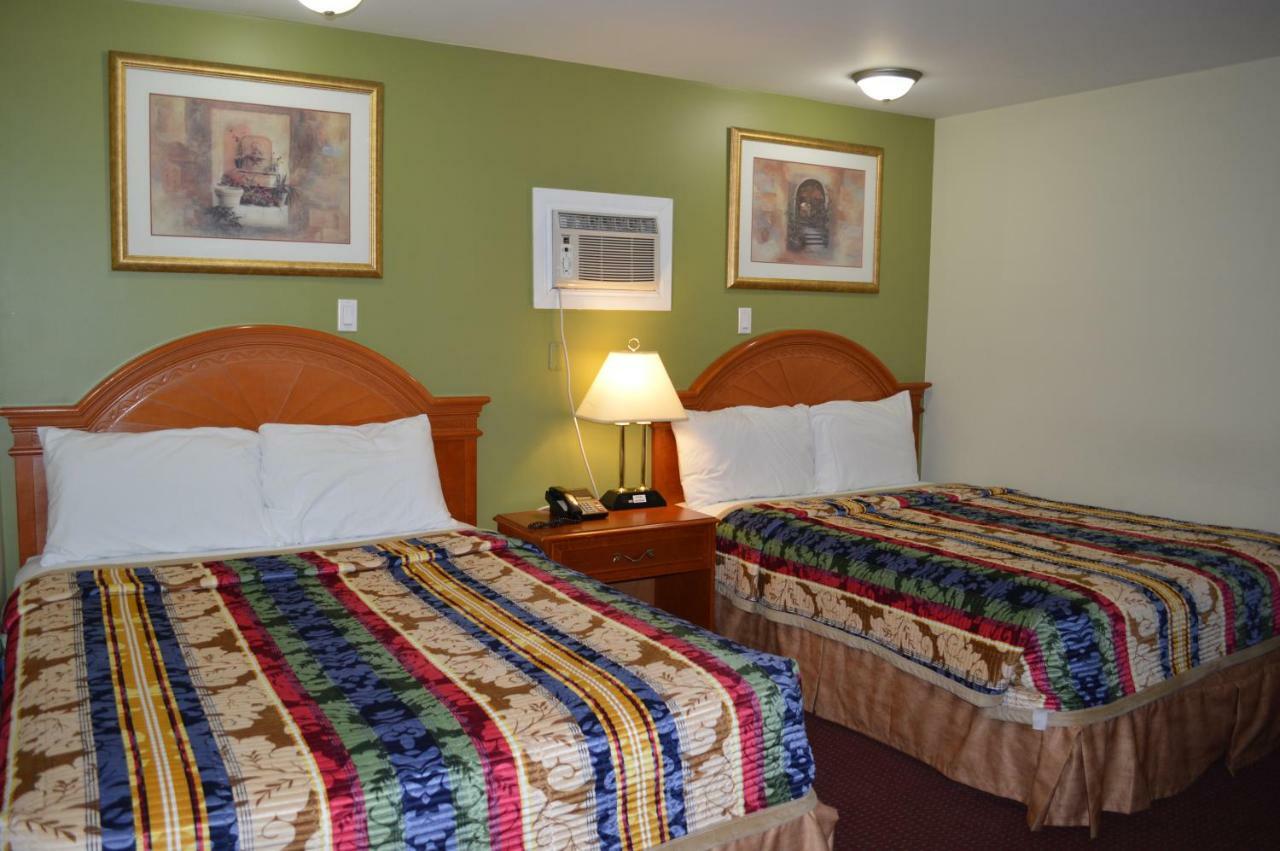 Lincoln Motel Sturgeon Falls Exterior foto